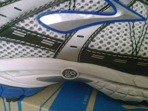 brooks-adrenaline-gts-10-mogo